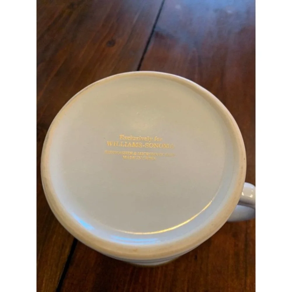 Williams Sonoma Pottery Barn‎ gold embossed monogram “L” holiday coffee mug cup